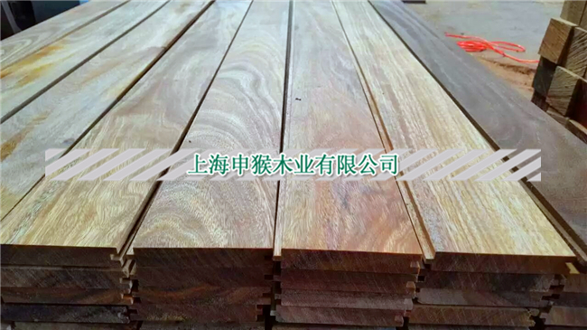 菠萝格